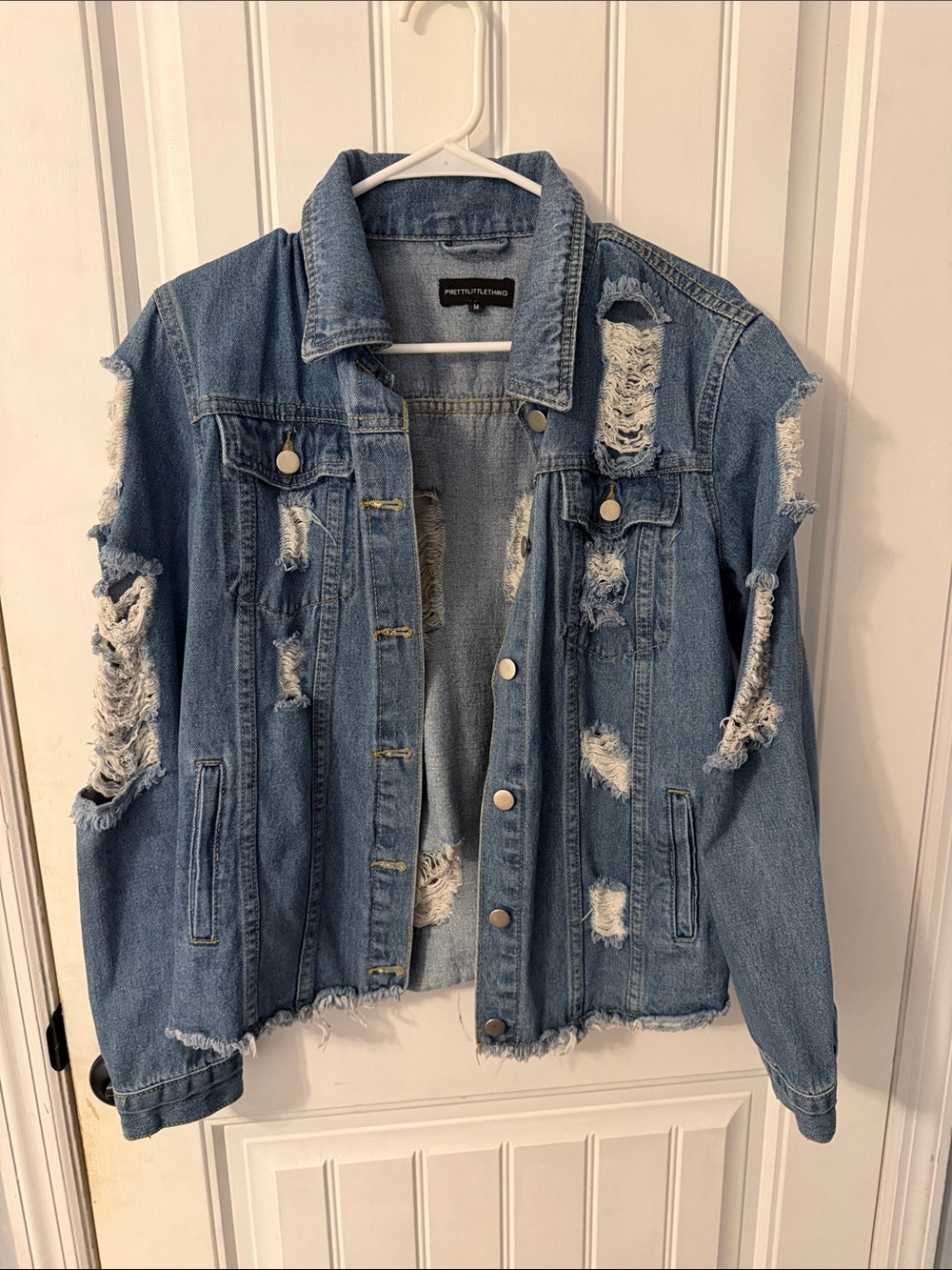 PrettyLittleThing Light Blue Distressed Denim Jacket